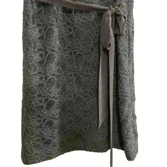 Mori Lee Dark Gray Lace Evening Gown Size 10 Sleeveless V-Neck Short Dress - Picture 4 of 16